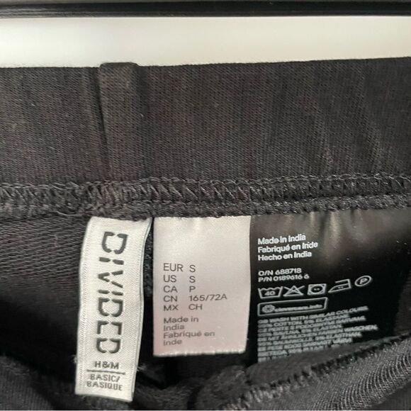 [s] H&M Everyday Basics Classic Black Leggings Women’s - Picture 5 of 6